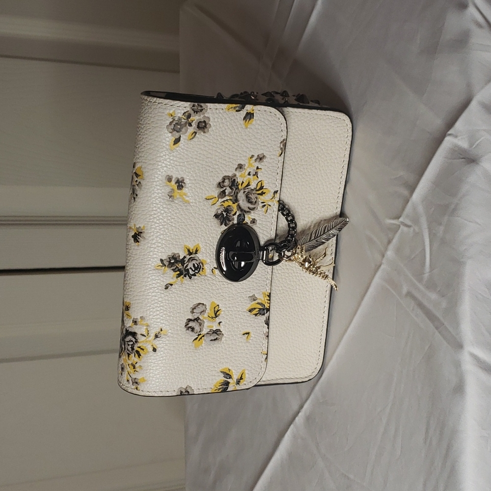 Coach NWT studded Clutch w/chain crossbody strap